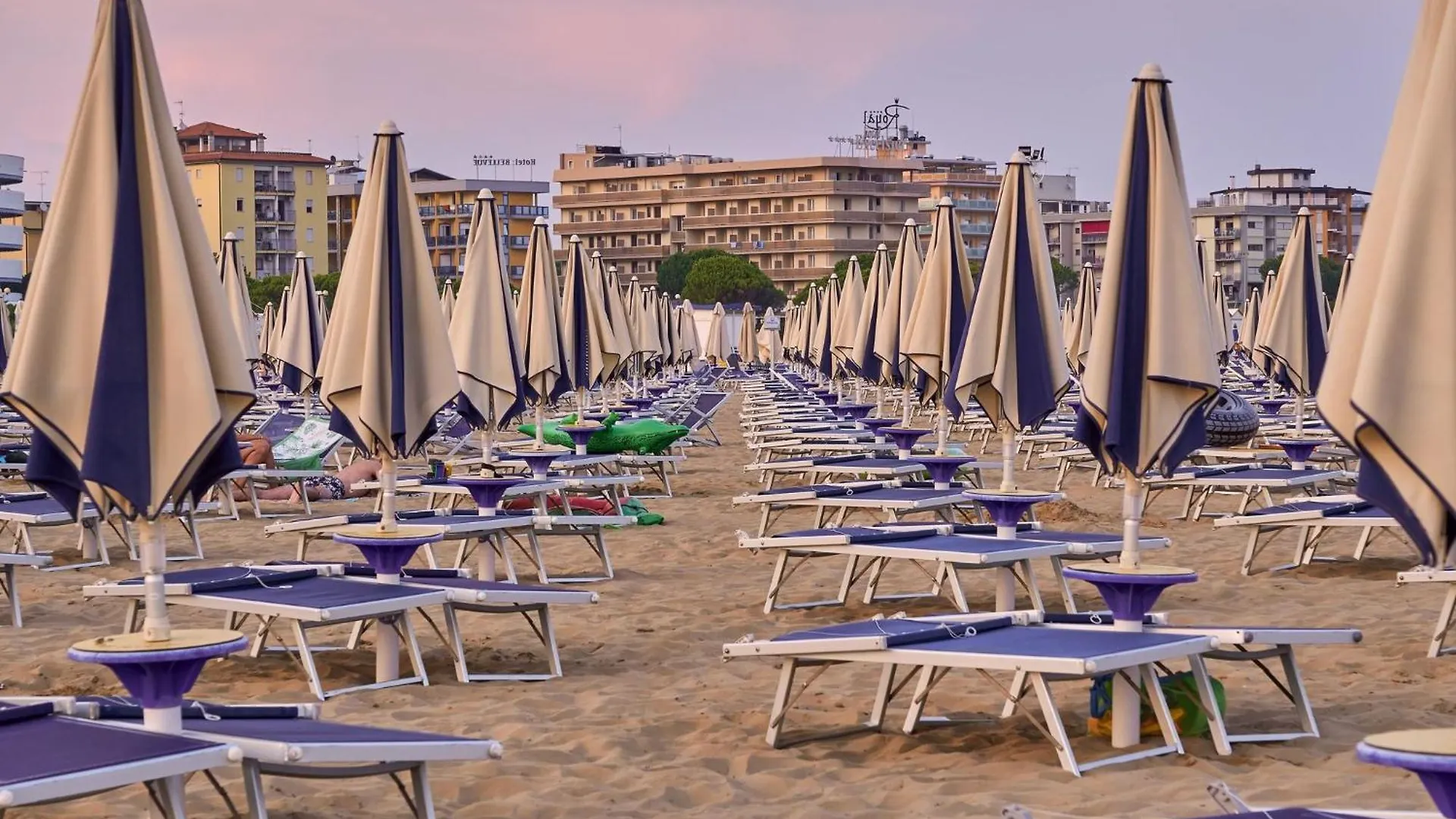 Furnished Escape Close To The Sea Bibione Apartment